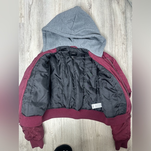 Maroon bomber jacket - Picture 2 of 5
